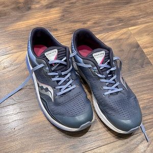 Youth Saucony Kinvara 11